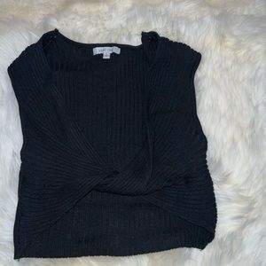 BLACK KNIT CROP TOP